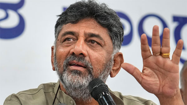 Karnataka Elections: KPCC President DK Shivakumar Welcomes Rahul Gandhi