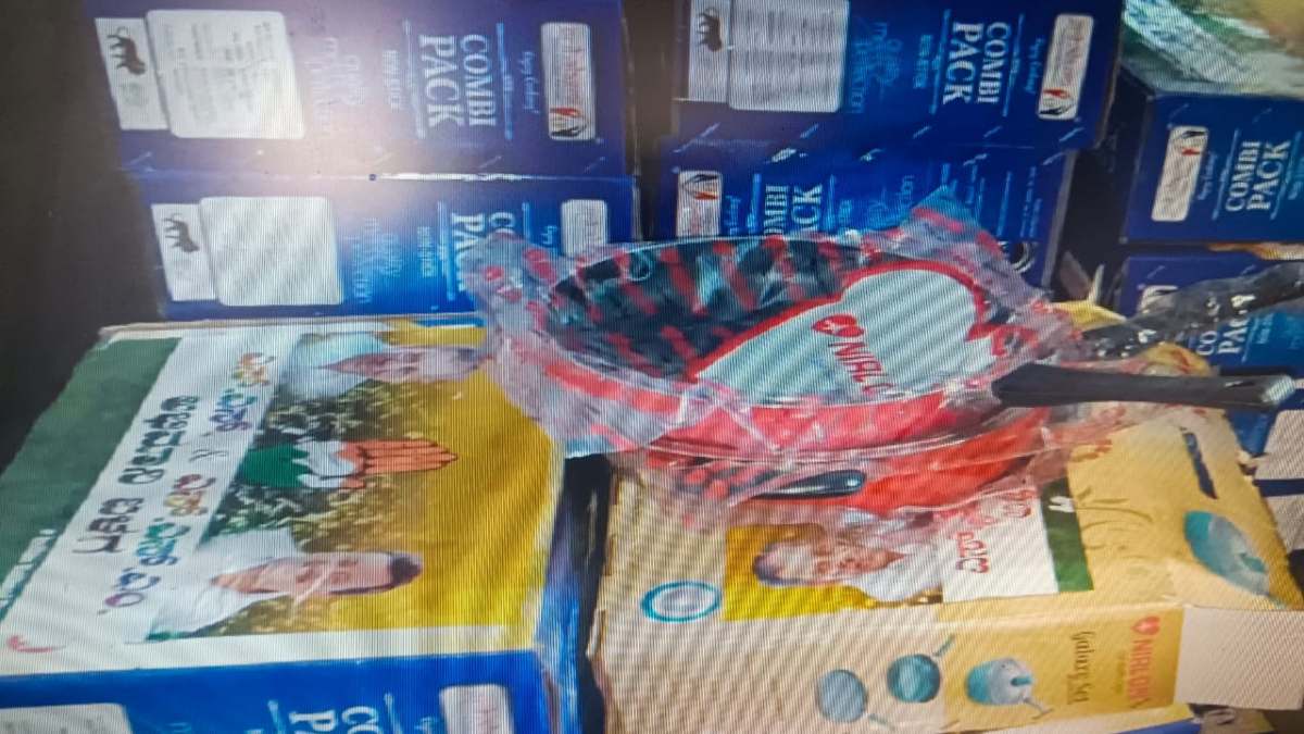 Davangere police registered FIR against Shamanur Shivashankarappa and his son for luring voters with gifts Davangere police registered FIR against Shamanur Shivashankarappa and his son for luring voters with gifts
