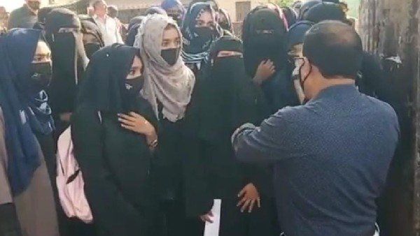 female students Request to wear hijab to write PU exam 
