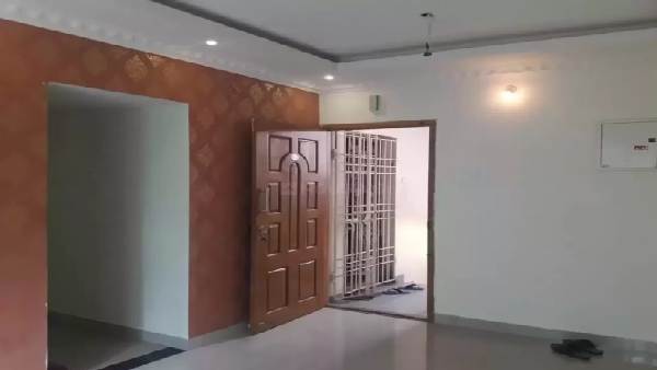 ಬಾಡಿಗೆ ಹೆಚ್ಚಿಸಿದ ಮಾಲೀಕರು ಬಾಡಿಗೆ ಹೆಚ್ಚಿಸಿದ ಮಾಲೀಕರು