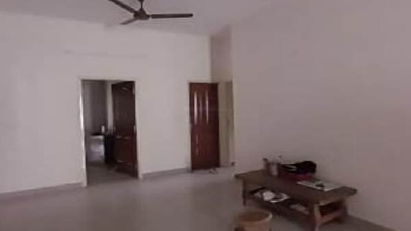 ಕಾರ್ಮಿಕರಿಗೂ ಬಾಡಿಗೆ ಹೆಚ್ಚಳದ ಬಿಸಿ ಕಾರ್ಮಿಕರಿಗೂ ಬಾಡಿಗೆ ಹೆಚ್ಚಳದ ಬಿಸಿ