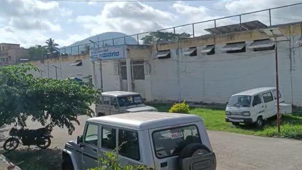 Early morning police raid on Ramanagara district jail: mobiles, drugs items found