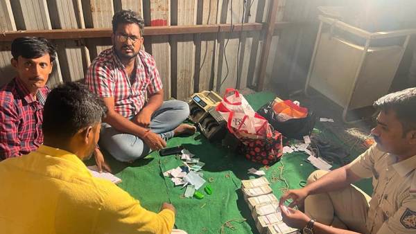 Karnataka Elections 2023 1.40 Crore Seized In Kalaburagi 