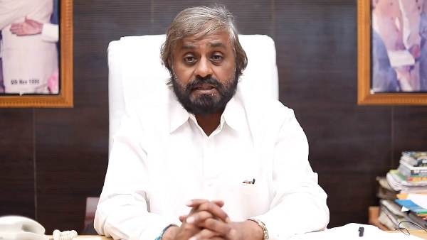 Eshwar Khandre Age, Biography, Education, Family, Net Worth & Political Career Details