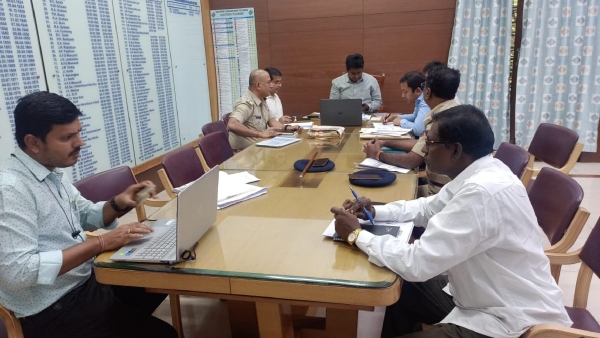 Karnataka Assembly Elections 2023 Ballari DC Meeting With Anantpur And Kurnool Police 