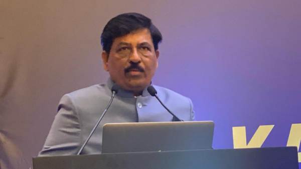 Murugesh R Nirani Profile, Age, Biography, Education, Family, Net Worth & Political Career Details