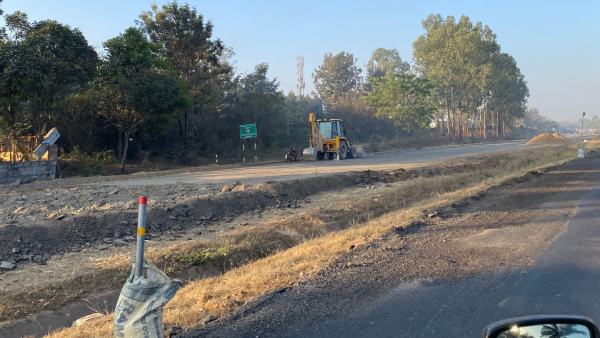 Bangalore: Nice road repair work not completed for a month: People are angry about taking toll