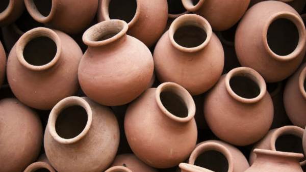  ಪ್ರತಿನಿತ್ಯ ಮಾರಾಟವಾಗುವ ಮಡಿಕೆಗಳೆಷ್ಟು?