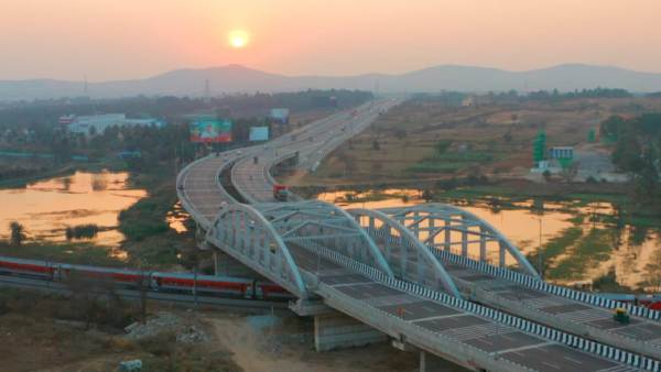 ಉದ್ಘಾಟನೆಗೂ ಮುನ್ನವೇ ಈಗ ರಾಜಕೀಯ ಕೆಸರೆರಚಾಟ 