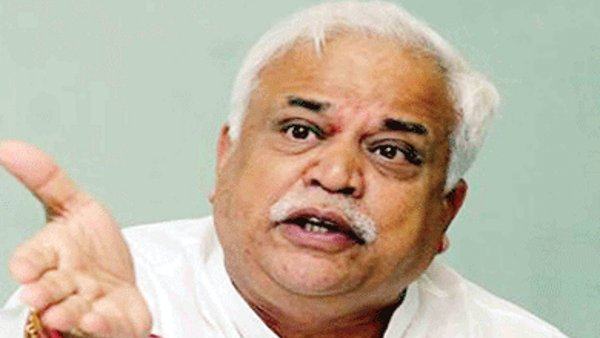 RV Deshpande Age, Biography, Education, Family, Net Worth & Political Career Details
