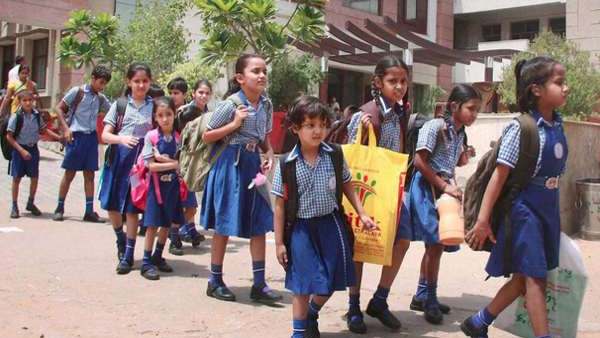 Bengaluru private schools increase 30 to 40 percent of school fees Bengaluru private schools increase 30 to 40 percent of school fees