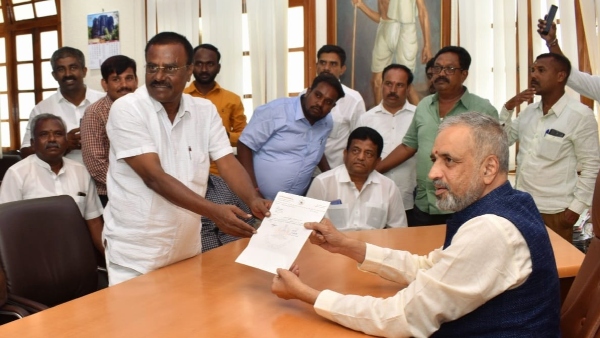 MLA Gubbi Srinivas Declares That He Will Join Congress On March 31