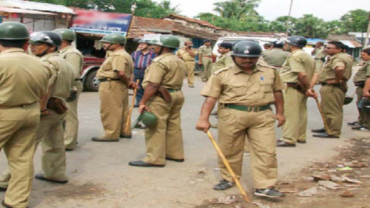 Yogi Adityanath praised the UP Police for their emphasis on protection of women and prevention of crime Yogi Adityanath praised the UP Police for their emphasis on protection of women and prevention of crime