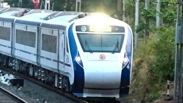 Vande Bharat Express train Run soon On Worlds Highest Railway Bridge of Jammu And Kashmir