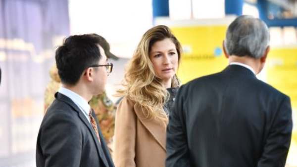 Ukrainian deputy foreign minister Emine Dzhaparova arrived in India for bilateral discussion Ukrainian deputy foreign minister Emine Dzhaparova arrived in India for bilateral discussion