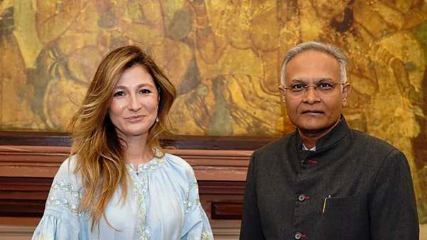 Ukrainian deputy foreign minister Emine Dzhaparova agrees that India is Vishwa Guru 