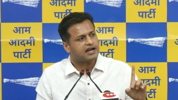 BJP gets degree certificates from fake printing shops: AAP