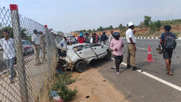 Car Accident At Bengaluru-Mysuru Expressway