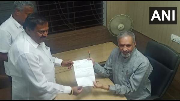 Akhanda Srinivas Murthy Resigns As Congress MLA Ahead of Karnataka Election
