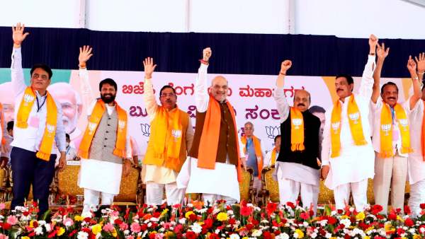 Amit Shahs Victory Formula: BJP To Play Lingayat CM Card Against Congress in Karnataka Election