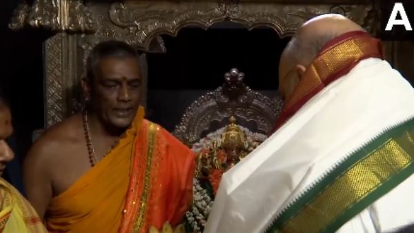 Central minister Amit Shah Visit Mysuru Chamundi Hills