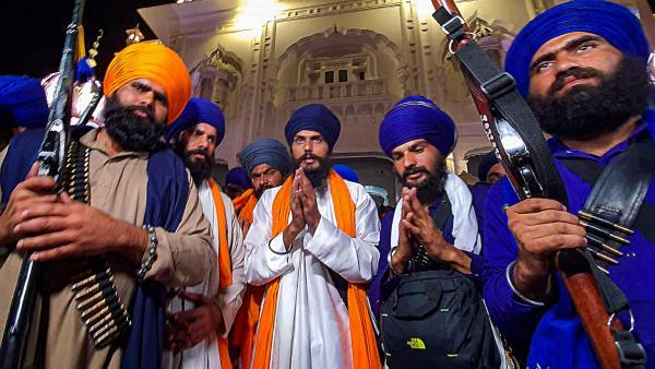 Amritpal Singh: Arrest of close friend of Amritpal Singh - What happened in the police chase?