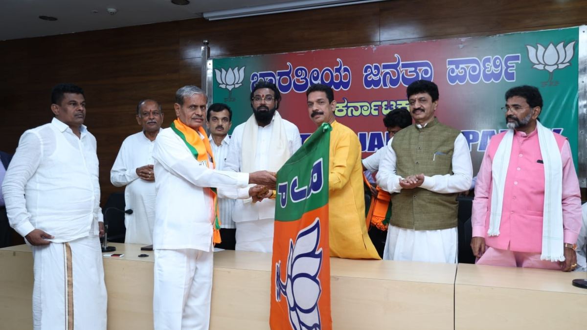 Karnataka Elections: Eye Surgeon Appaji Gowda, former MLA Halappa join BJP