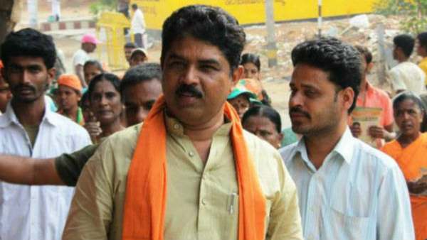 Karnataka Elections 2023: Congress tweets over Rebellion in BJP
