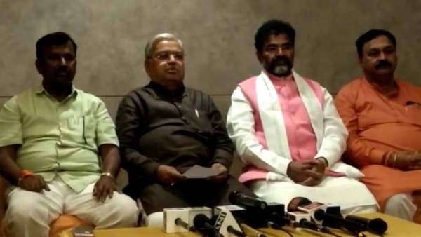 SC ST Community Held Fcilitated Ceremony To BJP Government