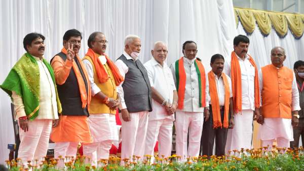 Karnataka Elections: BSY loyalists who quit BJP may enter fray against his critics