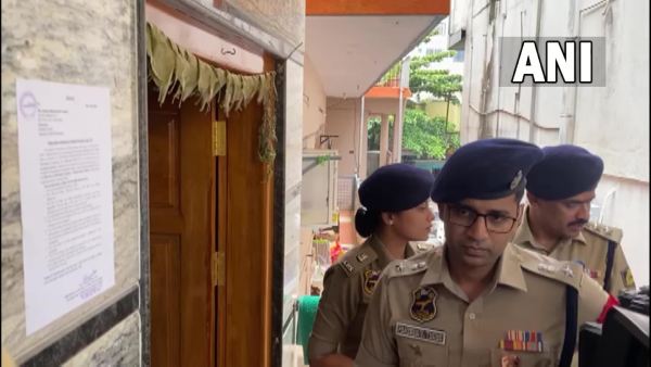 Assam Police reaches the residence of Srinivas BV at Bengaluru in connection with Angkita Dutta case Assam Police reaches the residence of Srinivas BV at Bengaluru in connection with Angkita Dutta case