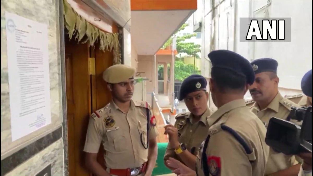 Assam Police reaches the residence of Srinivas BV at Bengaluru in connection with Angkita Dutta case Assam Police reaches the residence of Srinivas BV at Bengaluru in connection with Angkita Dutta case