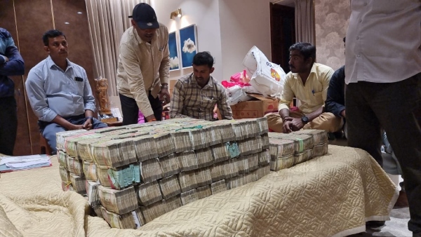 Ahead of Karnataka polls, officials seize Rs 47.43 crore cash, valuables in 6 days