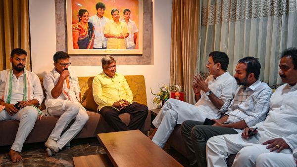 Hubballi Central Constituency Analysis: Jagadish Shettar vs Mahesh Tenginkai: pros and cons
