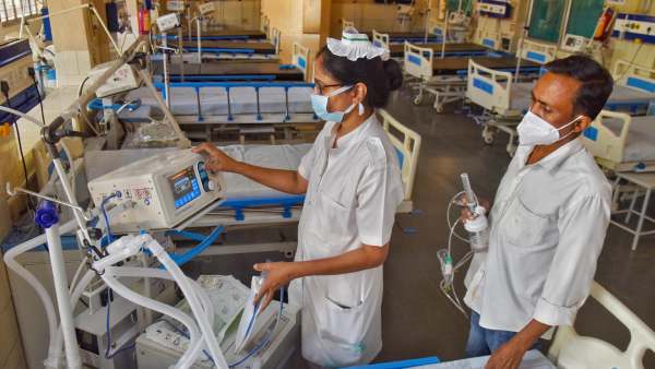 Indias corona active cases reached to 37,093 