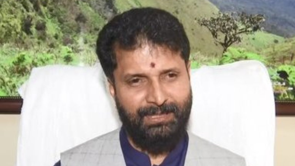 People Slam BJP MLA CT Ravi for supporting amul over nandini 