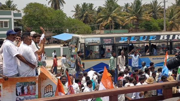 Darshan dhruvanarayan Files Nomination For Election From nanjangud Constituency