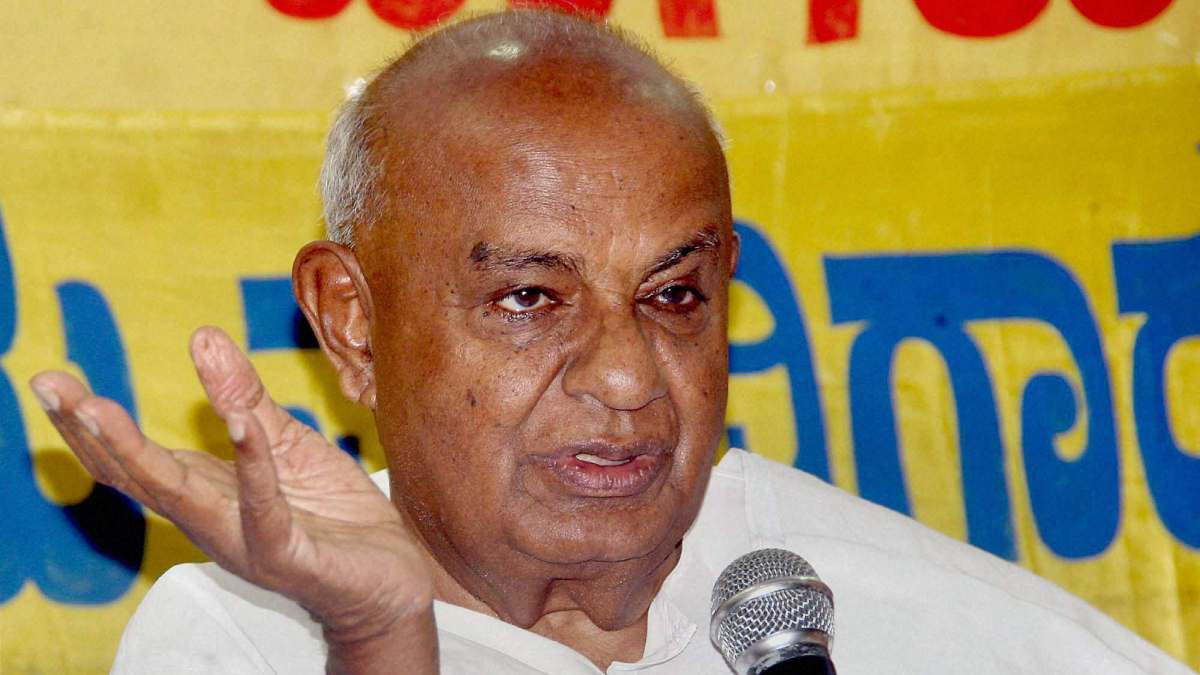 Karnataka: Yediyurappa, Siddaramaiah have tactical understanding on Varuna seat: Deve Gowda
