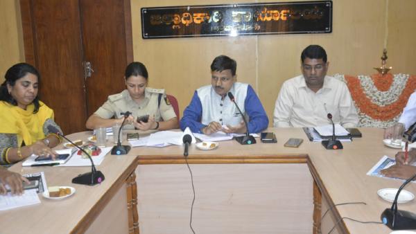 13.5 KG Gold Jewellery Seized In Chikkamagaluru Check Post