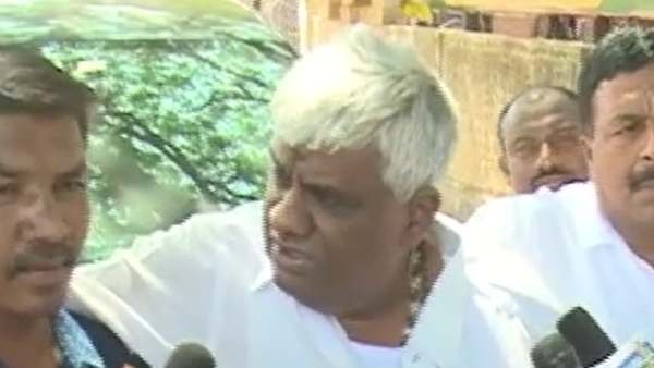 HD Revannas Reaction On MP Sumalatha Contesting Against Kumaraswamy In Mandya