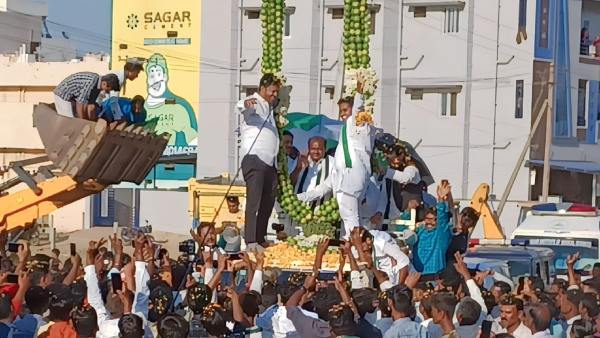  Karnataka elections 2023: We give 2 thousand rupees every month to the landless people: HDK
