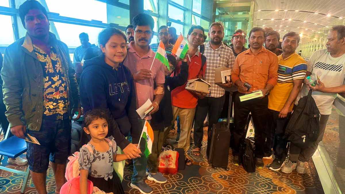 Kannadigas landed in Bengaluru from Sudan