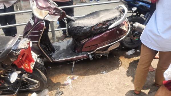 Bengaluru Karaga: Camphor Ritual Causes Fire in Karaga Procession, Damages Bikes