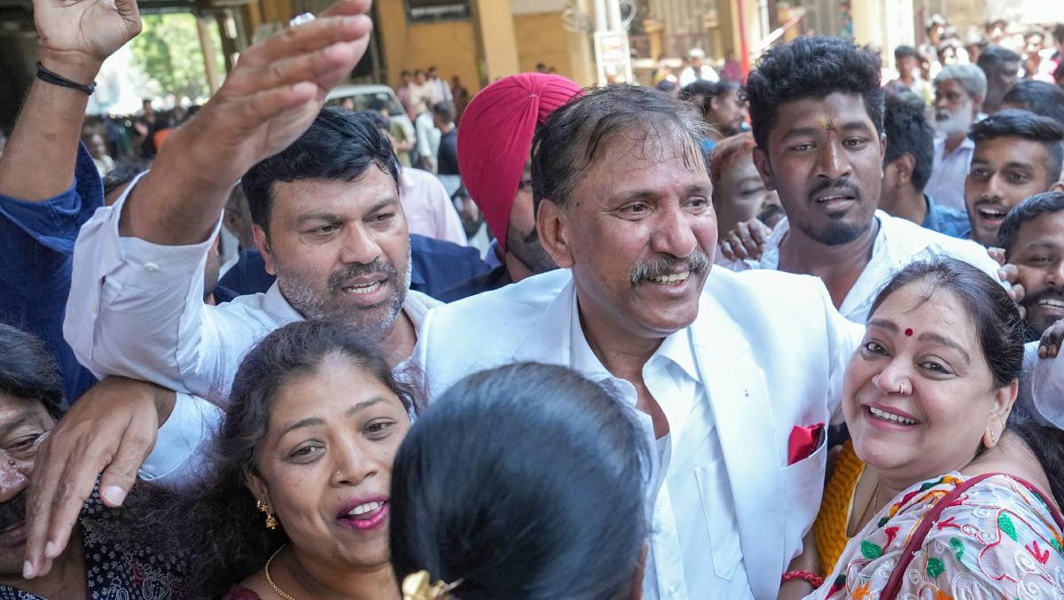 Chickpet independent candidate KGF Babus wife declares assets worth Rs 1,622 crore Chickpet independent candidate KGF Babus wife declares assets worth Rs 1,622 crore