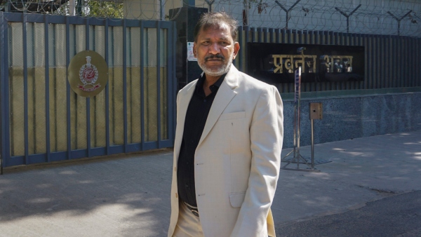 Chickpet independent candidate KGF Babus wife declares assets worth Rs 1,622 crore Chickpet independent candidate KGF Babus wife declares assets worth Rs 1,622 crore