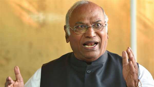 Karnataka Election 2023 : Modis Contribution To Karnataka Is Nil says Mallikarjun Kharge