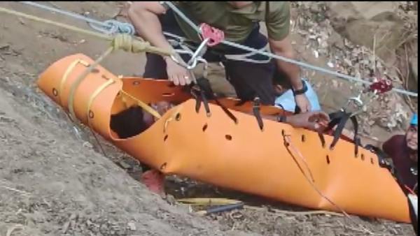 Bus tragedy in Maharashtra killed 12 and 28 wounded Bus tragedy in Maharashtra killed 12 and 28 wounded