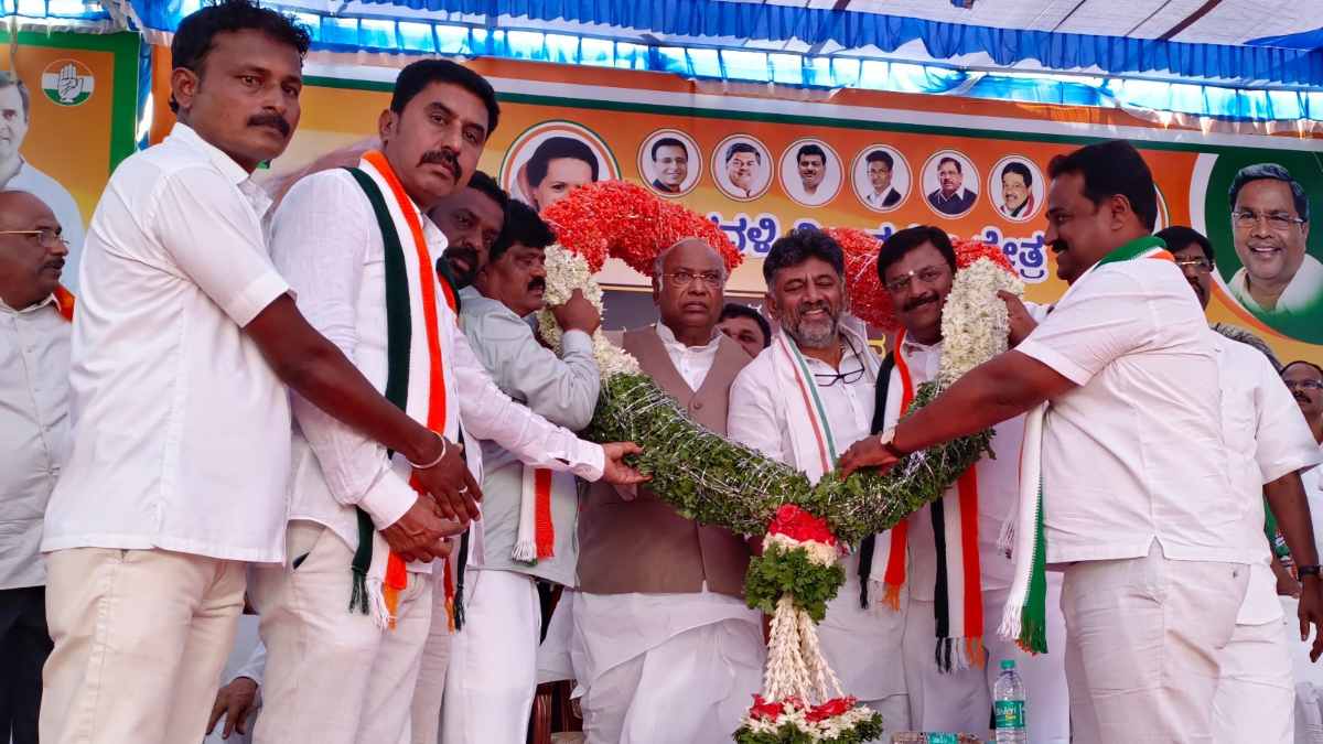 AICC President Mallikarjun Kharge Lashes Out At BJP Government