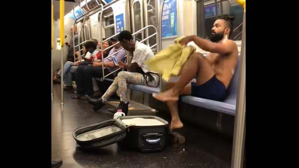 A Passenger bath inside the metro - video went viral