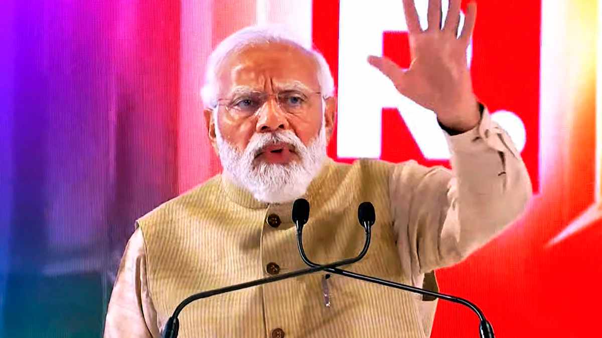 Congress Slams PM Modi to Advice State BJP Leaders Over Sonia Gandhi Criticism 